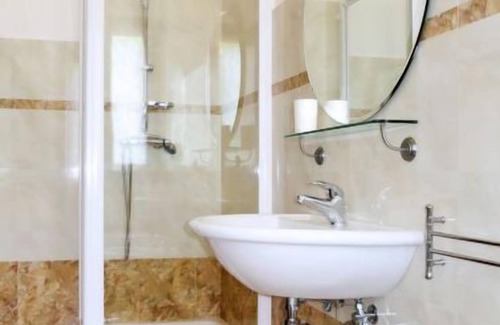 Caprarola Apartamento | Apartamento Casale Zuccari en Lago di Vico - 3 personas, 1 dormitorios