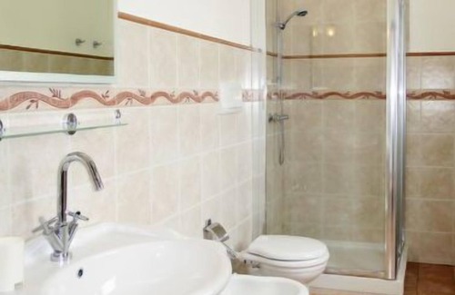 Caprarola Apartamento | Apartamento Casale Zuccari en Lago di Vico - 7 personas, 3 dormitorios