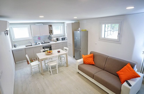 Santa Maria in Stelle Apartamento | CasaLella - Un antiguo taller familiar que ha sido completamente restaurado.