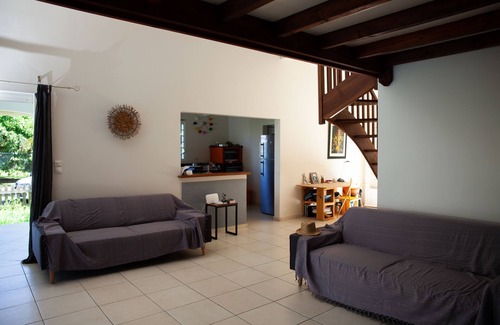 Circuit 1C1 Casa | Casamontebello, villa de 4 habitaciones con piscina en Petit-Bourg