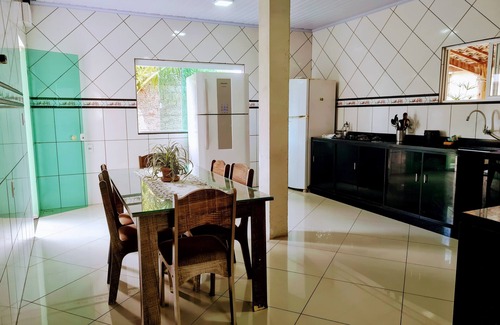 Barra do Jacuipe Casa | (Casaparatemporada15) 4 bedrooms with access to the beach and Jacuípe river