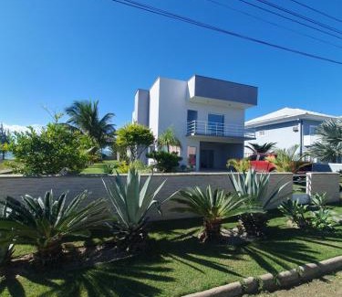 Sao Vicente de Paula Casa | Casarão de frente para a lagoa de Praia Seca