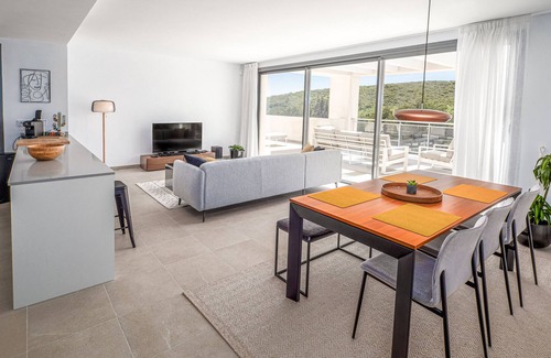 Casares Apartamento | Casares Green 2365 Golf & Luxury