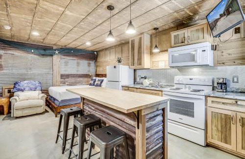 Rockport Casa | Casas Coastal Experience Cabin B