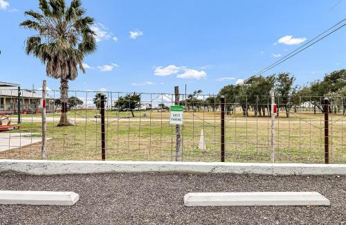 Rockport Casa | Casas Coastal Experience Cabin C