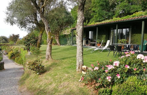 Portela Chalet De Esquí | Casas da Tapada Briteiros Casa dos Ficos