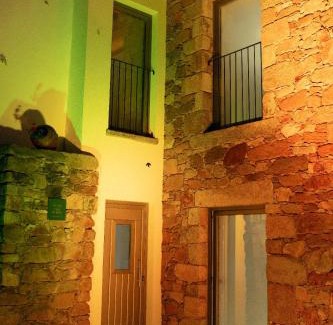 Fundao Casa | Casas do Freixial - Casa do Beco
