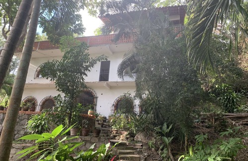 Yelapa Casa | CASAS LAS PAROTAS - 3 BR, 2 Bath home, on hillside overlooking Yelapa Bay