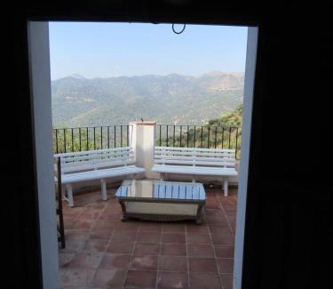 Genalguacil Casa | Casas Rurales Jardines del Visir