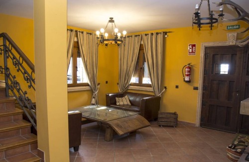Horche Cabaña | Casas Rurales Tio Mora para 26 personas y a 40 minutos de Madrid