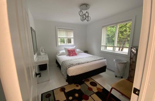 Sauble Beach Casa | CasaVon Cottages Cottage A