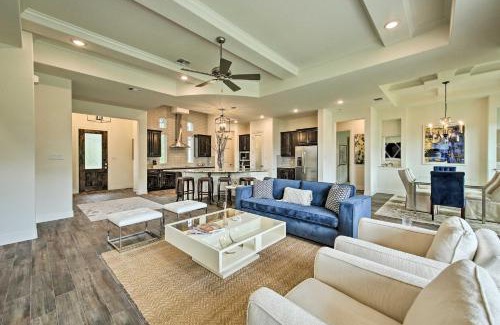 Spring Branch Casa | Cascada at Canyon Lake about 1 Mi to Wedding Venues!