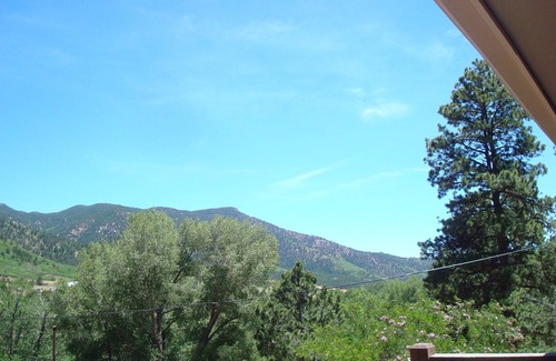Colorado Springs Cabina | CASCADE MOUNTAIN RETREAT GRAN VISTAS Y UBICACIÓN 10 MI A COLORADO SPRINGS