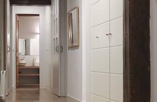 Bilbao Old Town Apartamento | Casco Viejo by TheUrbanHosts