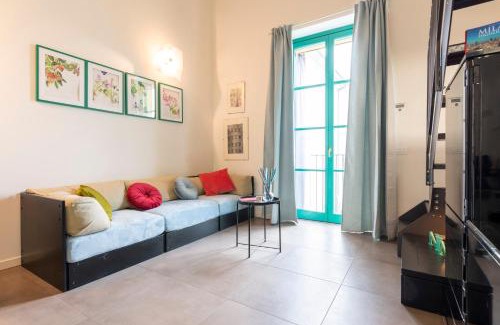 Gorgonzola Apartamento | CaseOspitali - Casa Nina, romantico nido in antica corte in centro paese