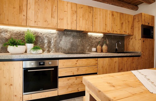 Chies d'Alpago Apartamento | Casera Brocheta, surrounded by nature