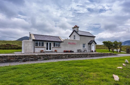 Donegal Cabina | Cashelnagor Railway Station