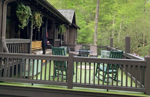 Sapphire Cabaña | Cajeros - Lonesome Valley - Streamside Cottage en 800 acres