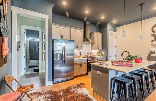 Whitebridge Casa | CashVille 12-Country Comfort-Sleeps 8