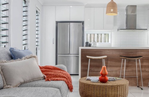Casuarina Casa | Casienda - Single level beachside holiday home