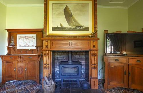 Dunalley Casa | Casilda House-Central Waterfront