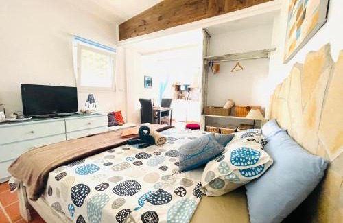 Vinuela Cama Y Desayuno | Casira, casitas en kamers, Viñuela, Andalucía