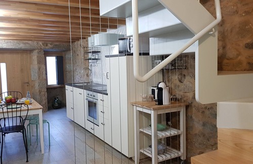 Fisterra Casa | Casita con vistas al mar y a la montaña en pleno corazón de Fisterra.