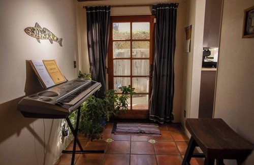 Belmont Shore Casa | Casita de las Brisas - Pasos a la playa, la bahía y la calle Segunda