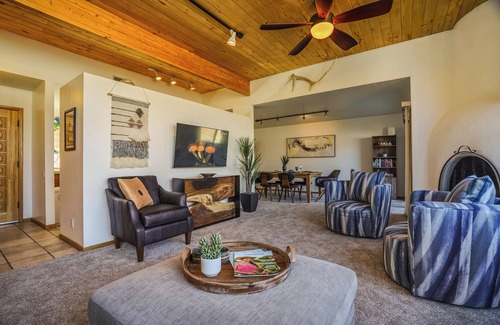 Sandia Heights South Casa | Casita de Montano 2 Bdrm Foothills Charmer with Incredible Sandia Mtn Views