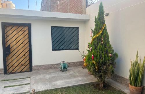 Ica Casa | Casita en Ica Villa Periodista cerca a Huacachina