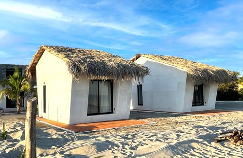 El Azufre Casa | Casita H - a little house by the sea