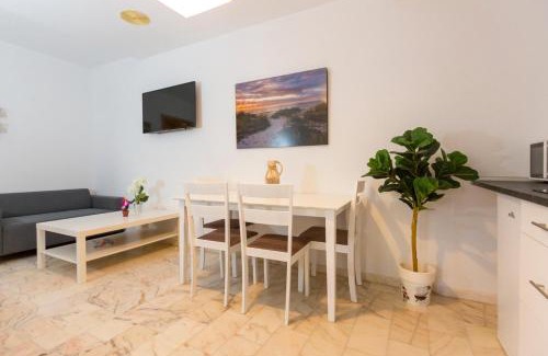 Nijar Apartamento | Casita Las Malvinas en Villa de Nijar con piscina