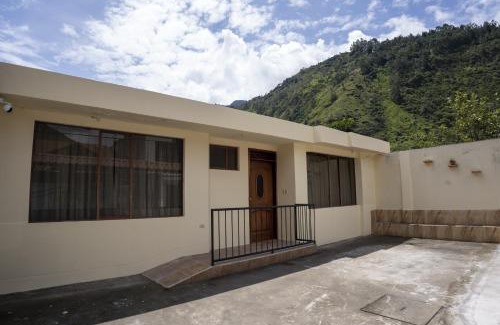 Banos de Agua Santa Casa | Casita Linda Baños