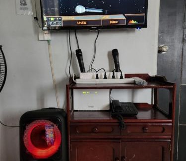 Paombong Casa | Casita Mia - Guest House for 9pax with WIFI, NETFLIX, YOUTUBE, KARAOKE, CAN COOK and BBQ