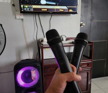 Paombong Casa | Casita Mia - Guest House for 9pax with WIFI, NETFLIX, YOUTUBE, KARAOKE, CAN COOK and BBQ