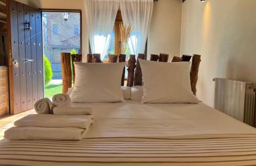 El Berrueco Casa | Casita Rural de Campo con Jardín Privado
