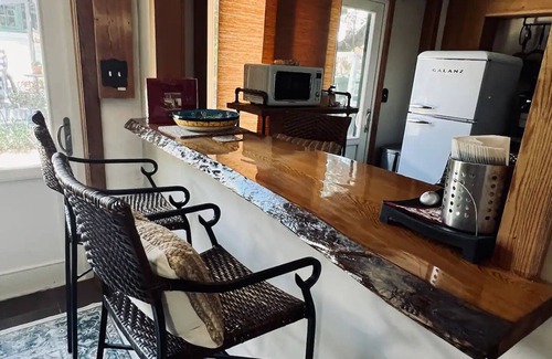 Princess Place Apartamento | Casita Welcomes Guests, Year Round in Wilmington. Booking now for Next Winter!