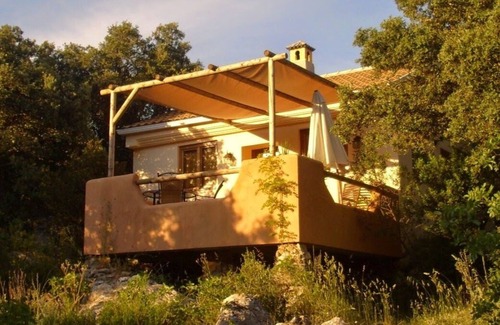 Zafarraya Cabaña | Casita con vistas a la montaña, jacuzzi y piscina