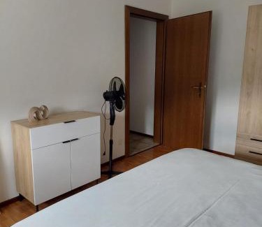 Caslano Apartamento | Caslano City Apartments