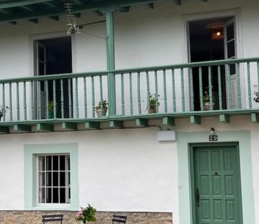 San Vicente de la Barquera Casa | Casona a 1km de la playa de Gerra