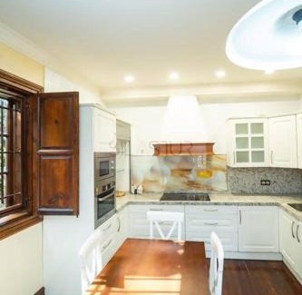 Pola de Lena Casa | Casona de Lila