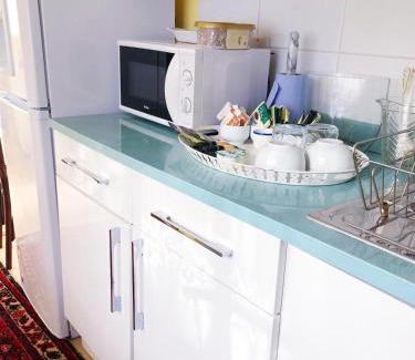 Ealing Casa | Caspian Hotel