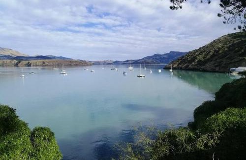 Christchurch District Apartamento | Cass Bay Retreat with Outdoor Bath Christchurch