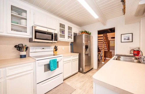 Matagorda Condominio | Cassie's Cove is a perfect multi family getaway