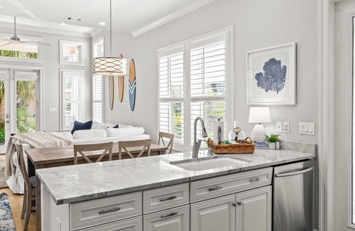Seagrove Beach Cabaña | Cassine Village |Community Pool |Seagrove Beach
