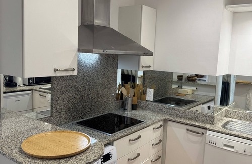 Le Suquet Apartamento | Cassis Superbe Appartement Rénové Avec Terrasse vue mer 5 mn du Centre Cassis