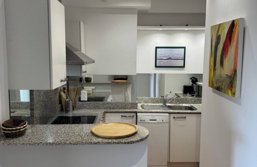 Le Suquet Apartamento | Cassis Superbe Appartement Rénové Avec Terrasse vue mer 5 mn du Centre Cassis