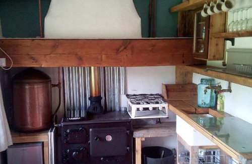 Ogonnelloe Casa | Castaway Cabin