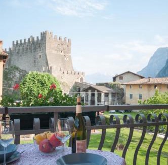 Canale di Tenno Apartamento | Castel View Apartment - Gardaslowemotion