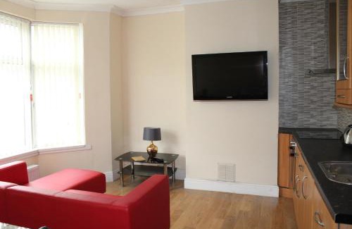 Caerphilly Casa | Castell Cottages Central with Parking